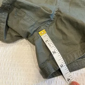 Vuori Women's Vintage Ripstop Utility Short Olive Medium thumbnail 5