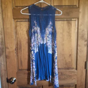 Free People Blue floral lace light weight Dress Size Small! thumbnail 3