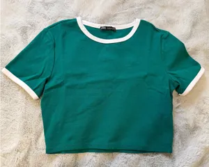 Cropped Green ZARA Short Sleeve Shirt with White Trim thumbnail 1