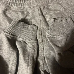 Gymshark joggers size small thumbnail 8