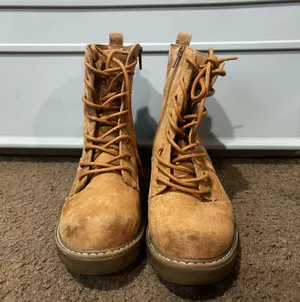 Boots Brown Size 6 thumbnail 1