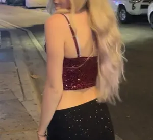 Red sequin top Size XS thumbnail 2