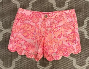 Lilly Pulitzer, buttercup, scalloped hem, shorts, days, bloom, size 10 thumbnail 1