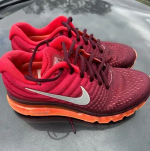 Nike Air Max Women’s size 7  night maroon  thumbnail 1