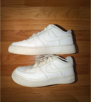 Nike Air Force 1 White thumbnail 2