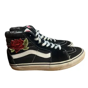 Vans Sk8-Hi Black‎ Suede High Top Rose Embroidered Unisex Sneakers M6.5 / W8.0 thumbnail 8