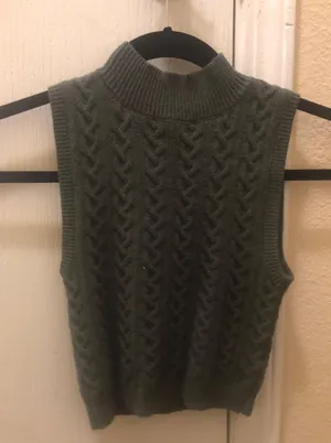 Dark Green Cable Knit Crop Top thumbnail 3