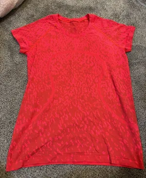 Lululemon Swiftly Tech Short Sleeve thumbnail 1