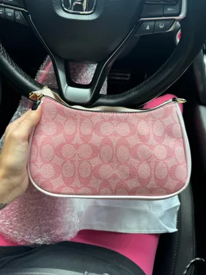 Coach purse Pink thumbnail 2