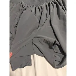 Athleta Skort Activewear Gray‎ Smocked Waist Pockets Large Gorpcore Sporty thumbnail 2