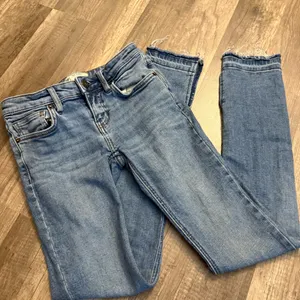Free People Light Wash Raw Hem Side Slit Skinny Jeans W24 Y2K Inspired thumbnail 1