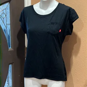 Nike black short sleeve T-shirt medium thumbnail 2