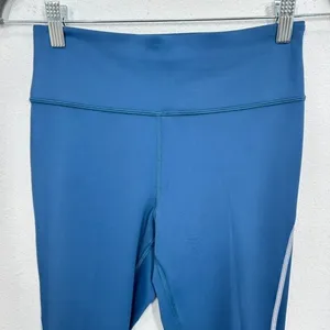 Peloton Women's Size Medium 7/8 Leggings Running Spinning Cycling Blue Logo‎ thumbnail 2