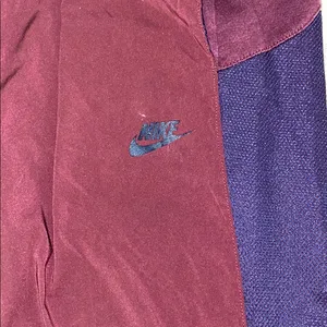 Nike maroon/ navy pants thumbnail 3