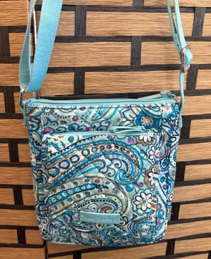 Vera Bradley Crossbody‎ thumbnail 1
