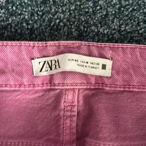 ZARA Women Pink/Raspberry Denim Jeans thumbnail 4