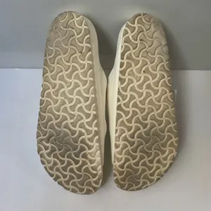 Birkenstock Arizona EVA White Sandals Women’s Size 9 Waterproof Comfort thumbnail 9