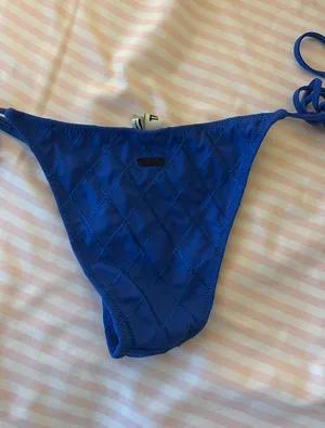 Bottoms Triangl Bikini thumbnail 2