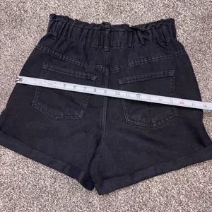 Love Tree Black denim shorts with distressed details, size S thumbnail 3