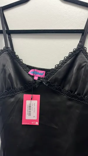 Edikted Top Black thumbnail 3