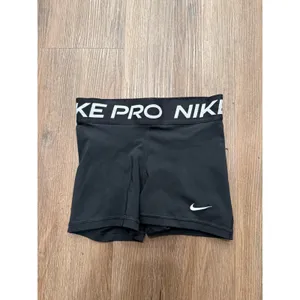 Nike Pro 3 Inch Compression Shorts Black Women Athletic Volleyball 589364-010 thumbnail 2