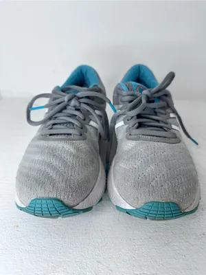 Asics Gel Nimbus 22 Womens Size 8 Running Shoes Sheetrock thumbnail 2