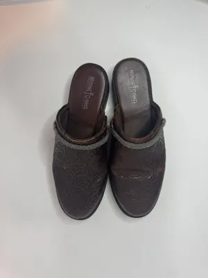 Minnetonka Brown Leather Mules Size 6.5 thumbnail 3