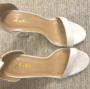 White 3 Inch Heels Size 7.5 thumbnail 4