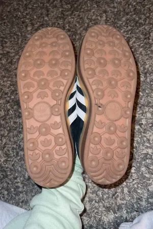 Adidas Gazelle Shoes thumbnail 3