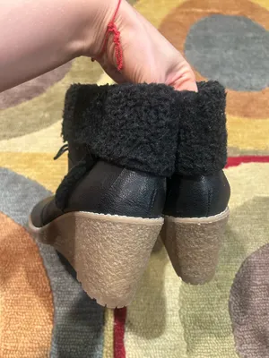Brand New G.H. Bass Carroll Booties Boots Shoes Black Faux Fur Wedges Size 9 1/2 thumbnail 3