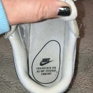 Nike 🧜‍♀️  Air Max Sneakers, 8.5 thumbnail 5
