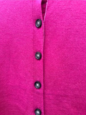 Banana Republic Merino Wool Blend Cranberry Crew Neck Button Cardigan Size Small thumbnail 3