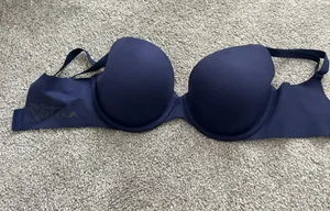 Victoria's Secret Bra thumbnail 1