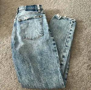 High Rise Mom Jeans thumbnail 2