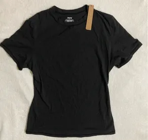 SKIMS Fits Everybody T-Shirt M thumbnail 2