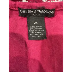 Chelsea & Theodore pink top with a silver distressed horizontal stripes 2X thumbnail 4