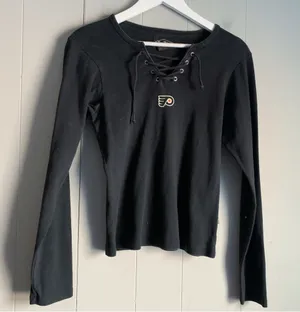 PHILADELPHIA FLYERS NHL Lace Up Ribbed Tiny Fit Top XL thumbnail 1