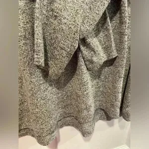 Garage Gray Heather Long Sleeve Open Back V Neck Knit Pullover Size Large thumbnail 8
