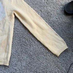 Women's Izod Argyle Cream Knit V-Neck Sweater Size Medium thumbnail 3