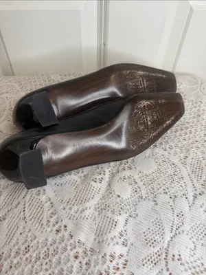 Stuart Weitzman Black Leather Low Kitten Heel Pumps sz 7 thumbnail 6