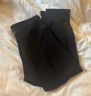 lululemon athletica Wunder Under Crop (High-Rise) 21" thumbnail 1
