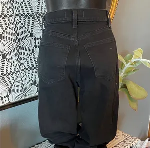 Abercrombie 90s High-Rise Straight Black Jeans thumbnail 5