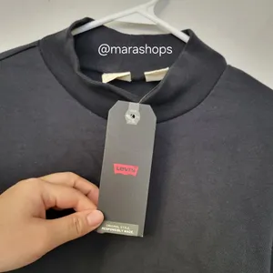 Levi's Black Mockneck Crop Sweatshirt thumbnail 4