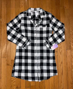 Stars Above Black/White Flannel Button-up Nightgown thumbnail 1