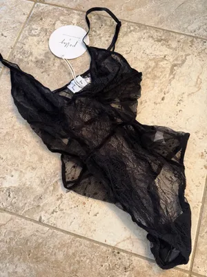 Princess Polly Black Lace Bodysuit thumbnail 1