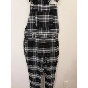 Hot Topic Plaid Overalls Size Medium Black White Academia Grunge Punk Goth thumbnail 4