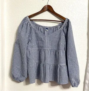 Old Navy Womens Shirt Blouse Blue White Gingham Plaid Seersucker Size Medium thumbnail 2