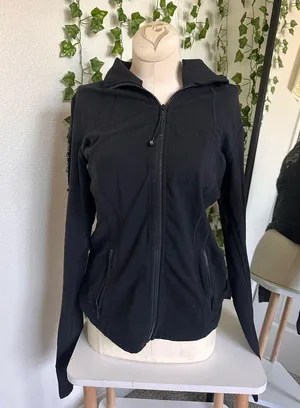 *Viral Lululemon Define jacket Washington D.C limited edition size 8 thumbnail 1