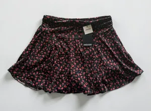 House Brand Women Black Red Floral Rose Print Skort Mini Skirt Shorts Size S NWT thumbnail 1