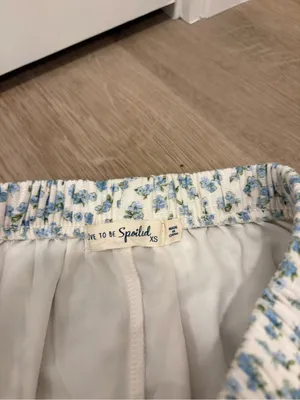 Live to be Spoiled Skirt Size XS thumbnail 3